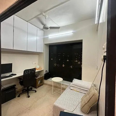 Surya Kiran: Linking Road Bandra West 3Bhk Apartamento